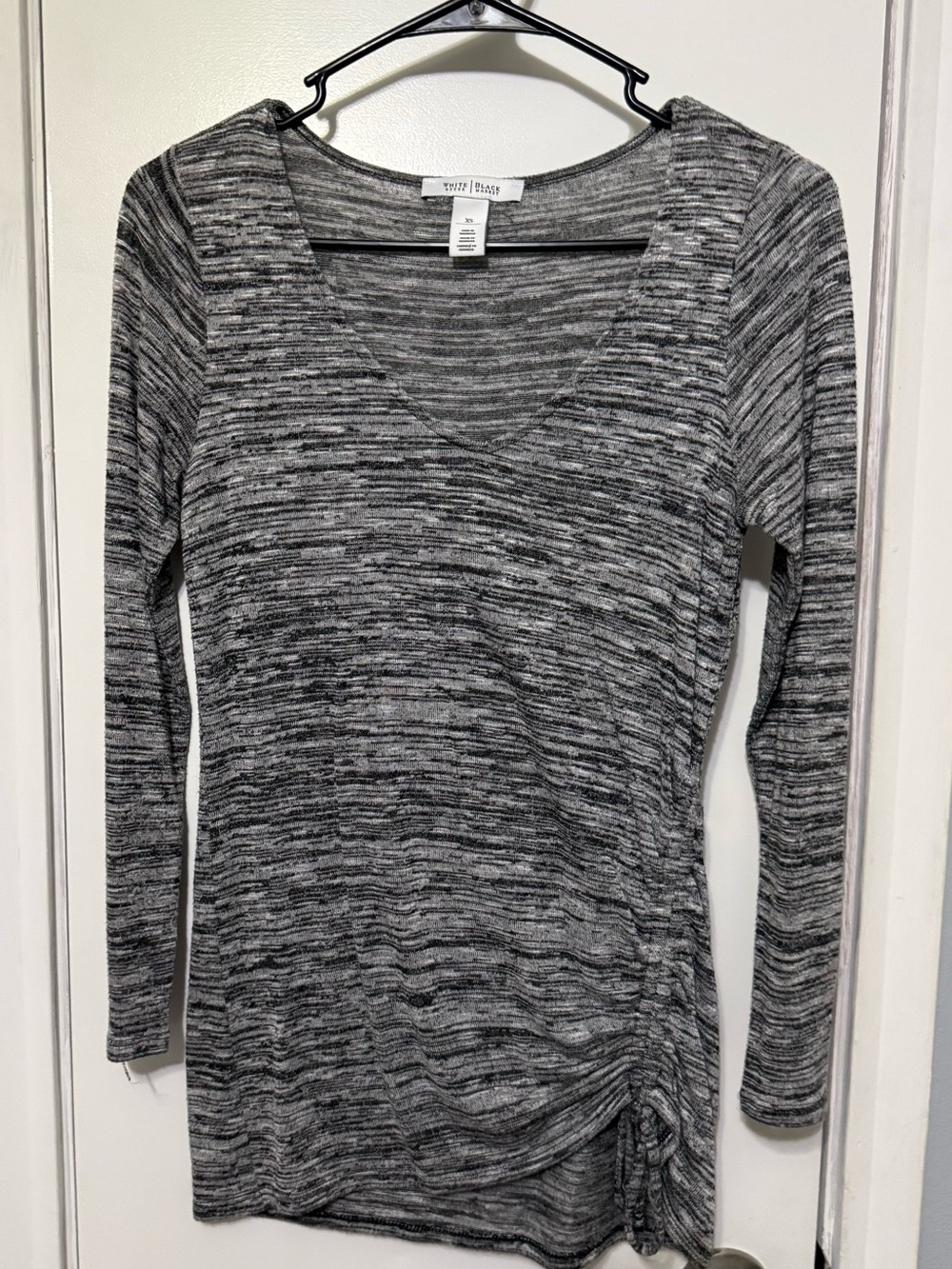 White House Black Market Black & Gray Marled Long Sleeve Top